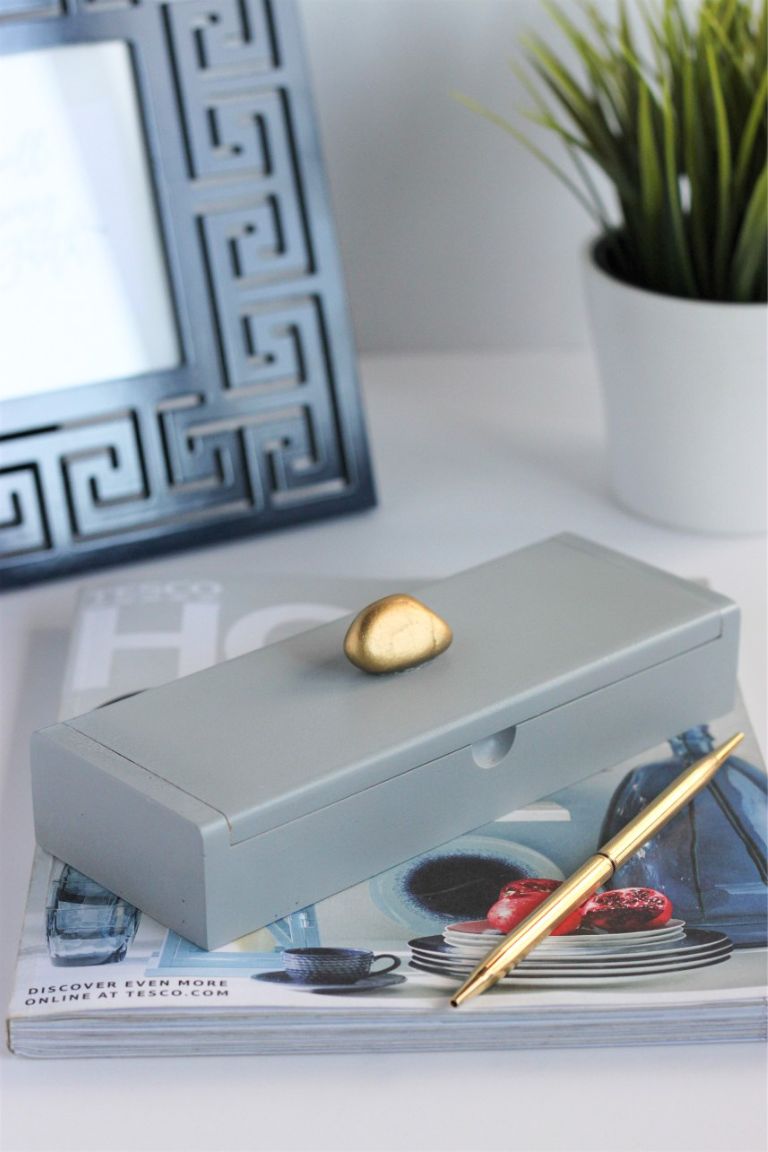 DIY Spray-painted Wooden Box