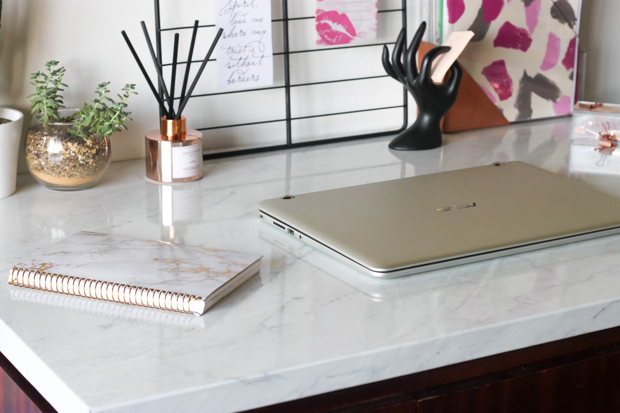 Old Desk with White Marble Effect Wallpaper Contact Paper 