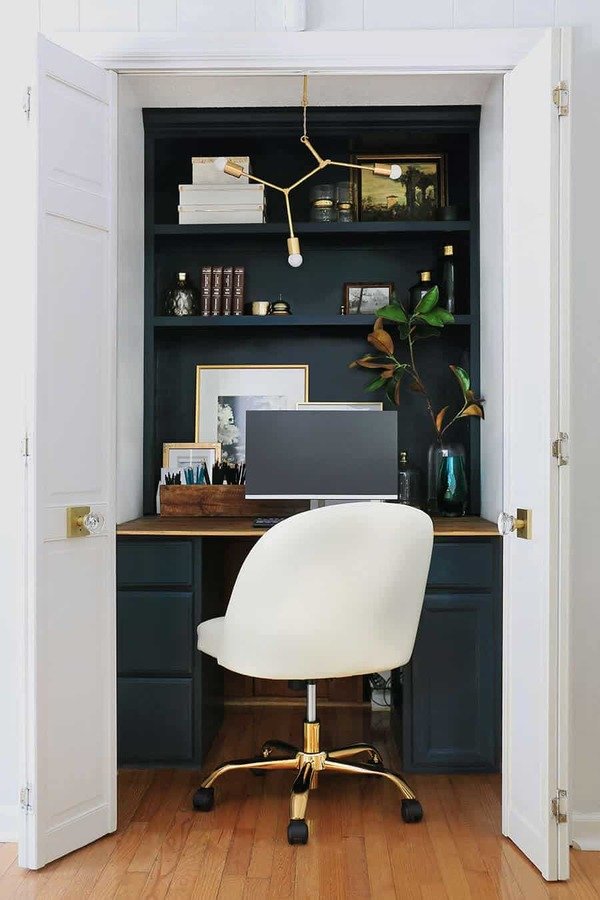 How to Create a Gorgeous Small Home Office on a Budget - Life's AHmazing!